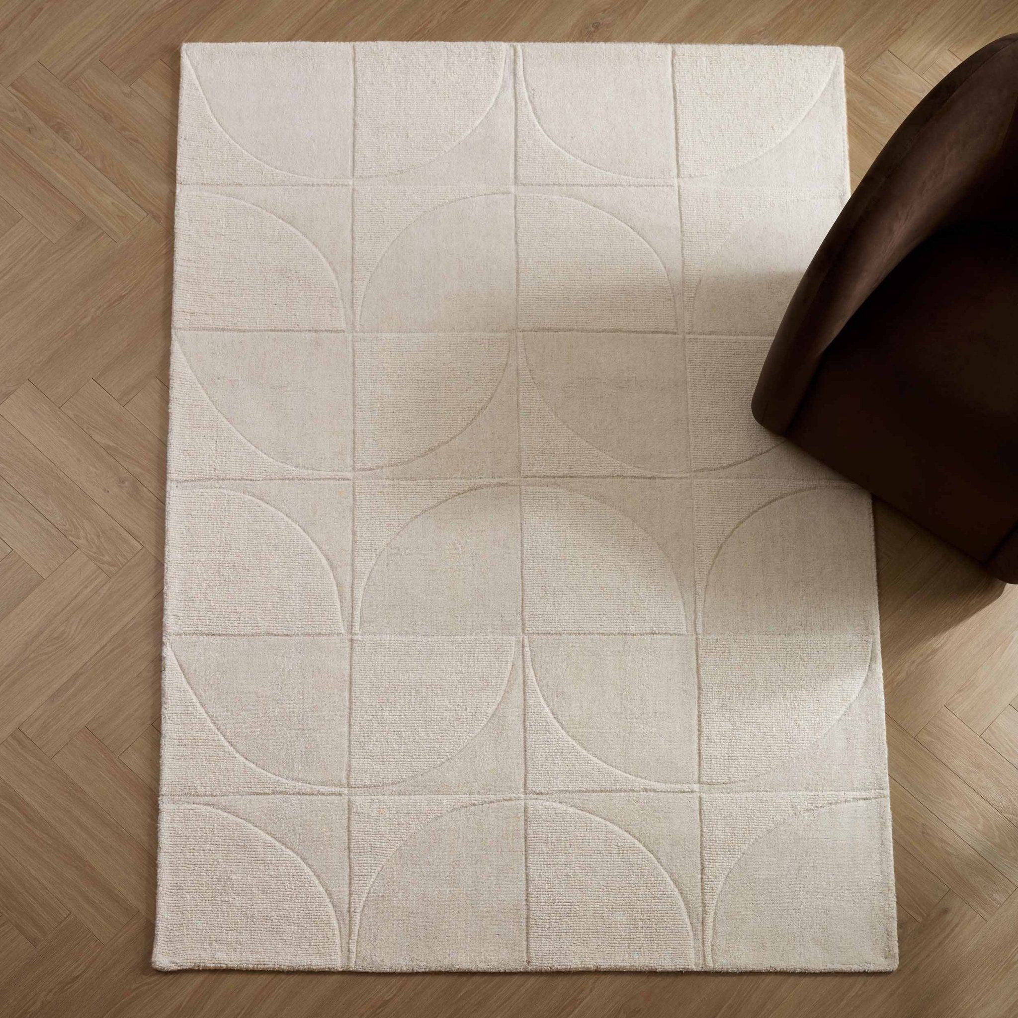 Liv Hand Woven Wool Half Circle Design Rug - Off White
