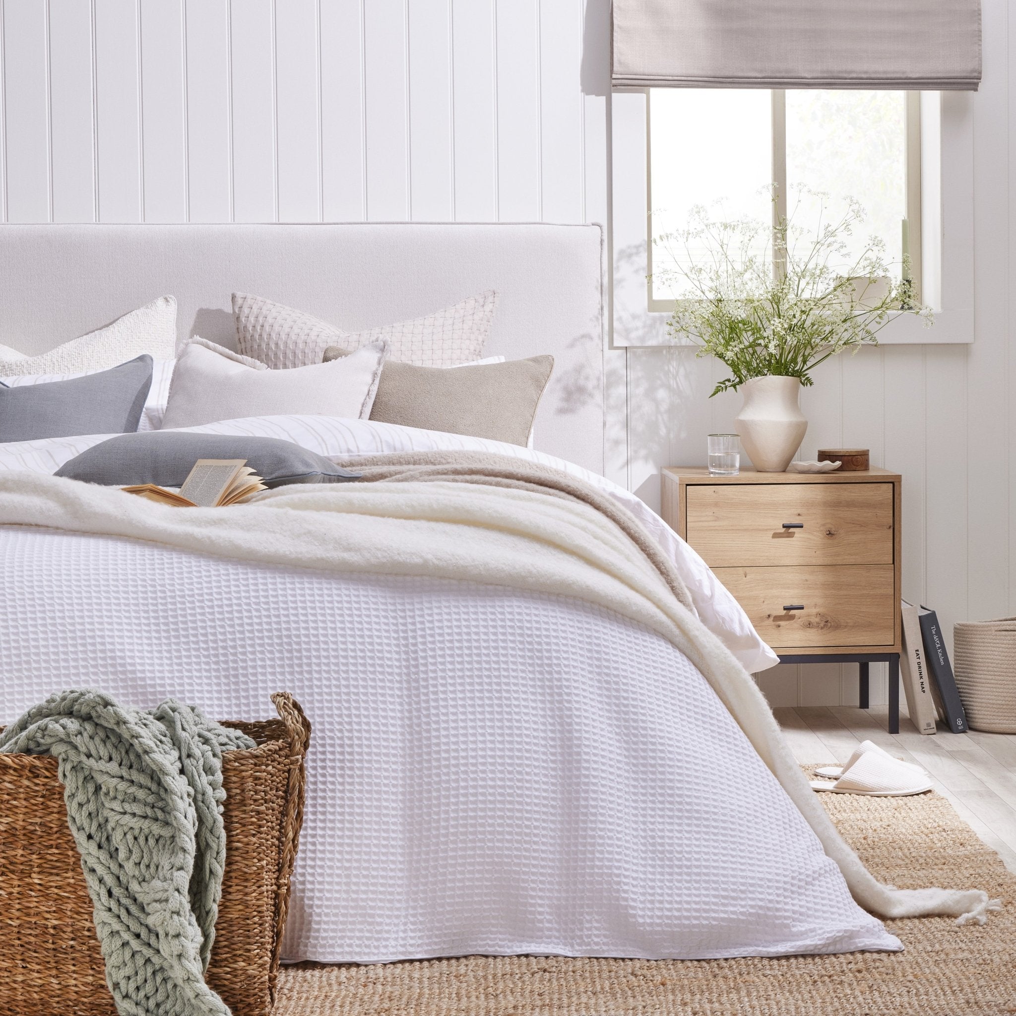 Oslo Ottoman Storage Bed - Ivory