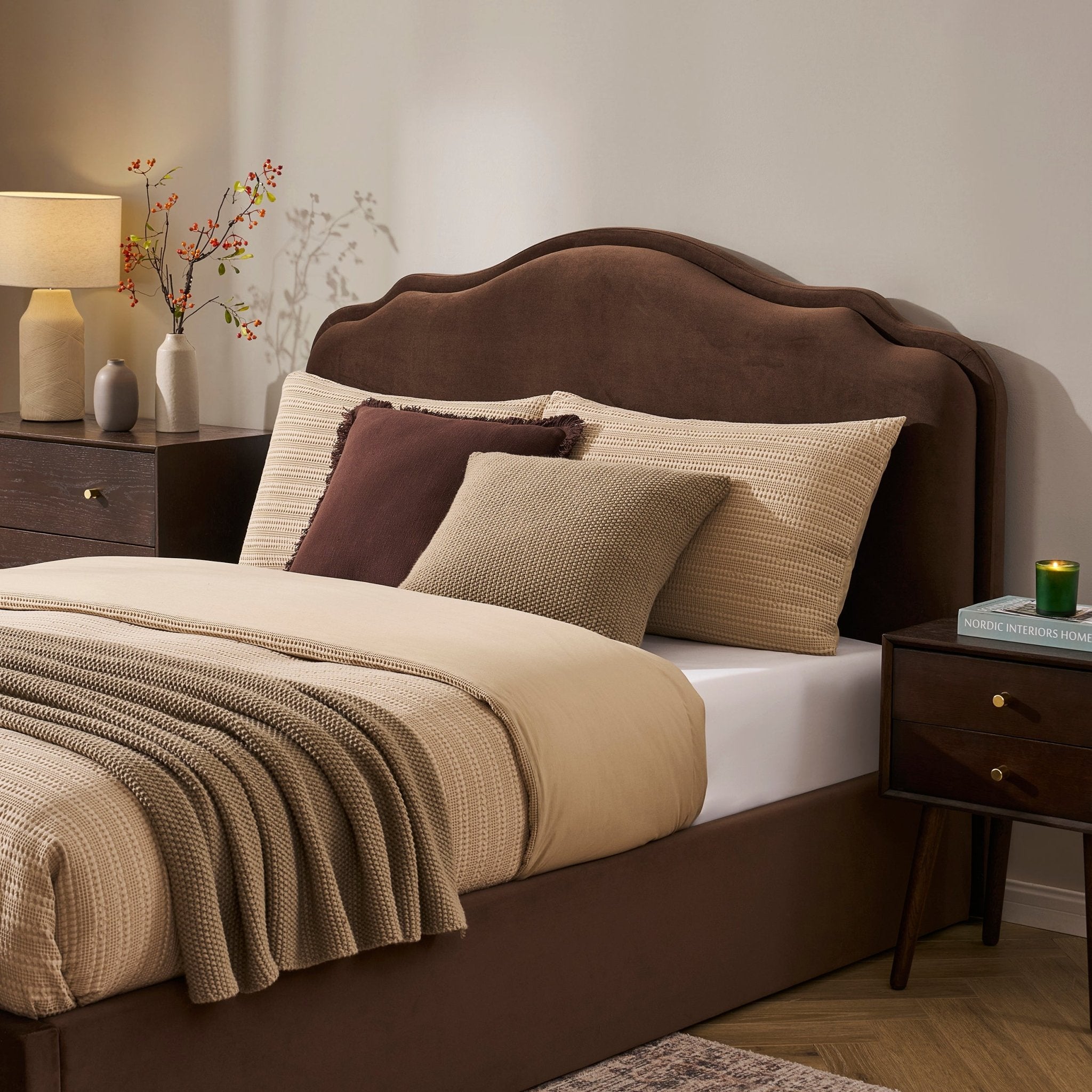 Wiltshire Ottoman Storage Bed - Cappuccino