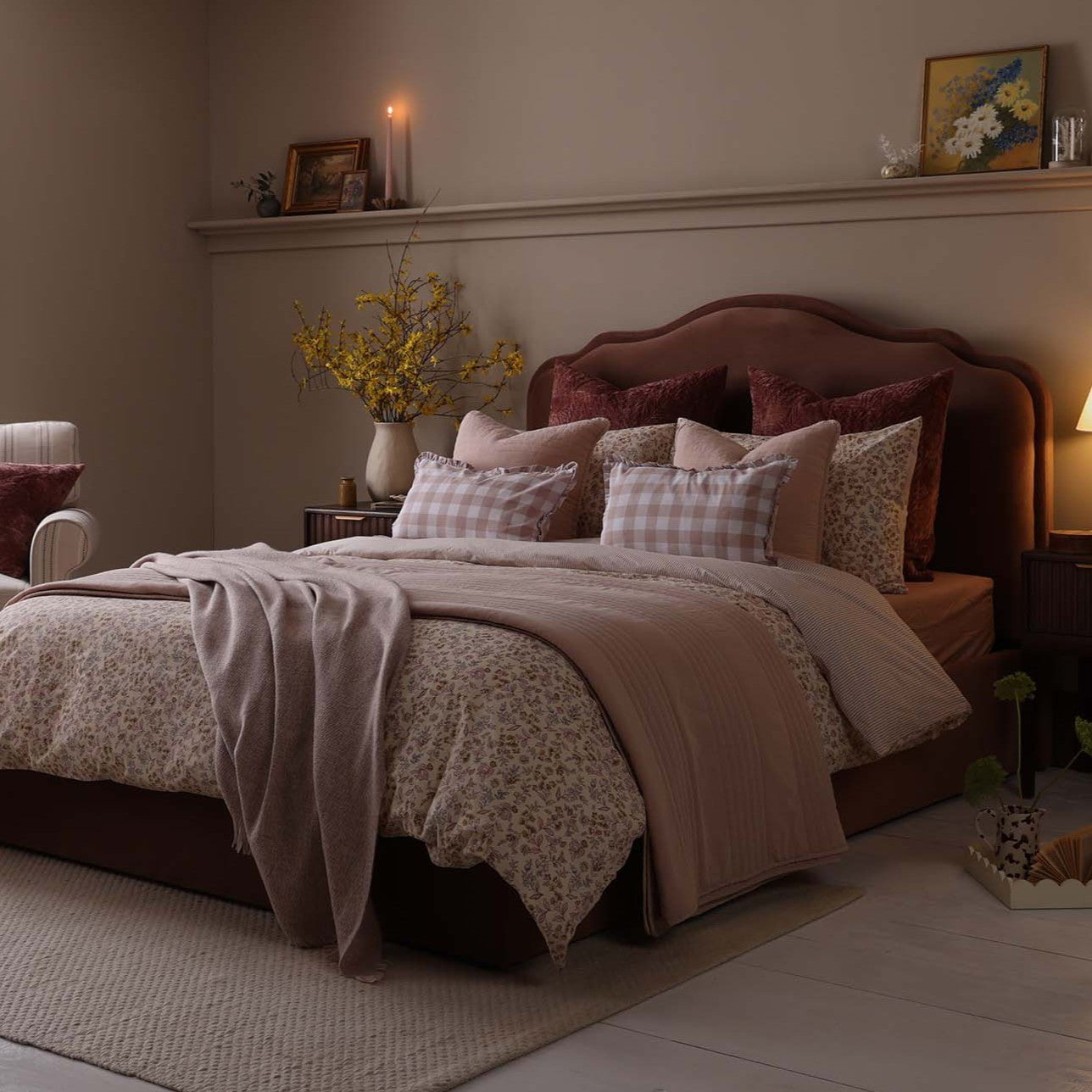 Wiltshire Ottoman Storage Bed - Mauve