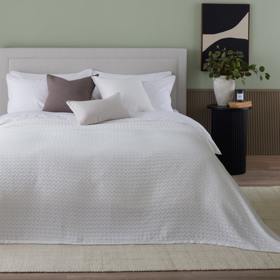 Windsor Ottoman Storage Bed - Natural